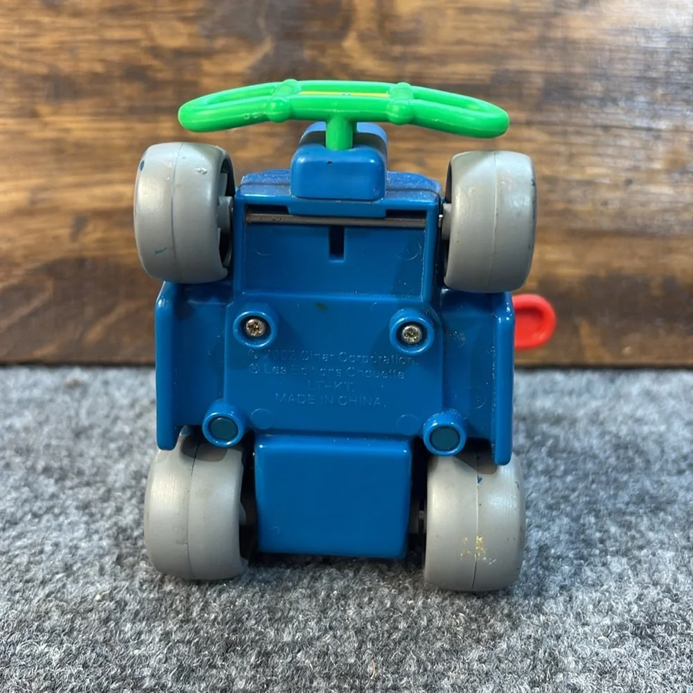2002 Cinar corporation caillou flying car toy kids tv show vintage